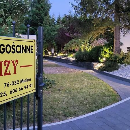 "U Izy" Pokoje Goscinne I Przyczepy Campingowe Mielno  Eksteriør bilde